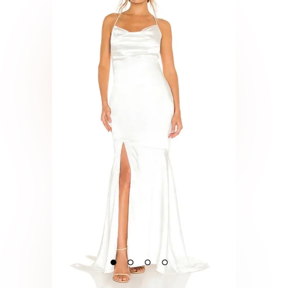 Elliatt | Skylar Dress in White Large |